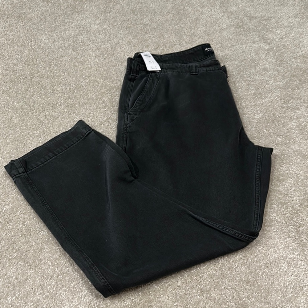 Abercrombie and Fitch 38W 34L